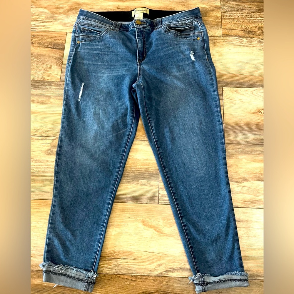 Size 14 “Ab technology” elastic waste capris 💙